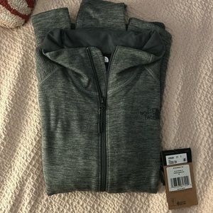 North Face fleece, NWT, Size M